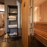 Civiico 4*